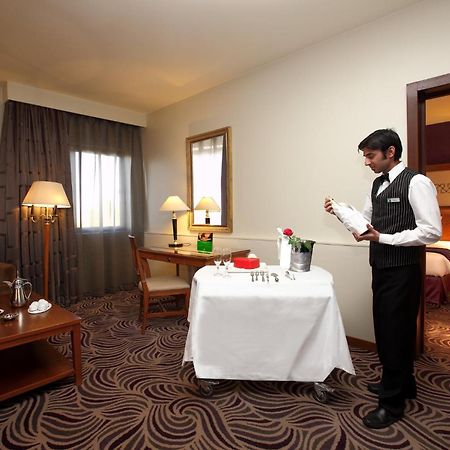 Holiday Inn Tabuk By Ihg Екстер'єр фото