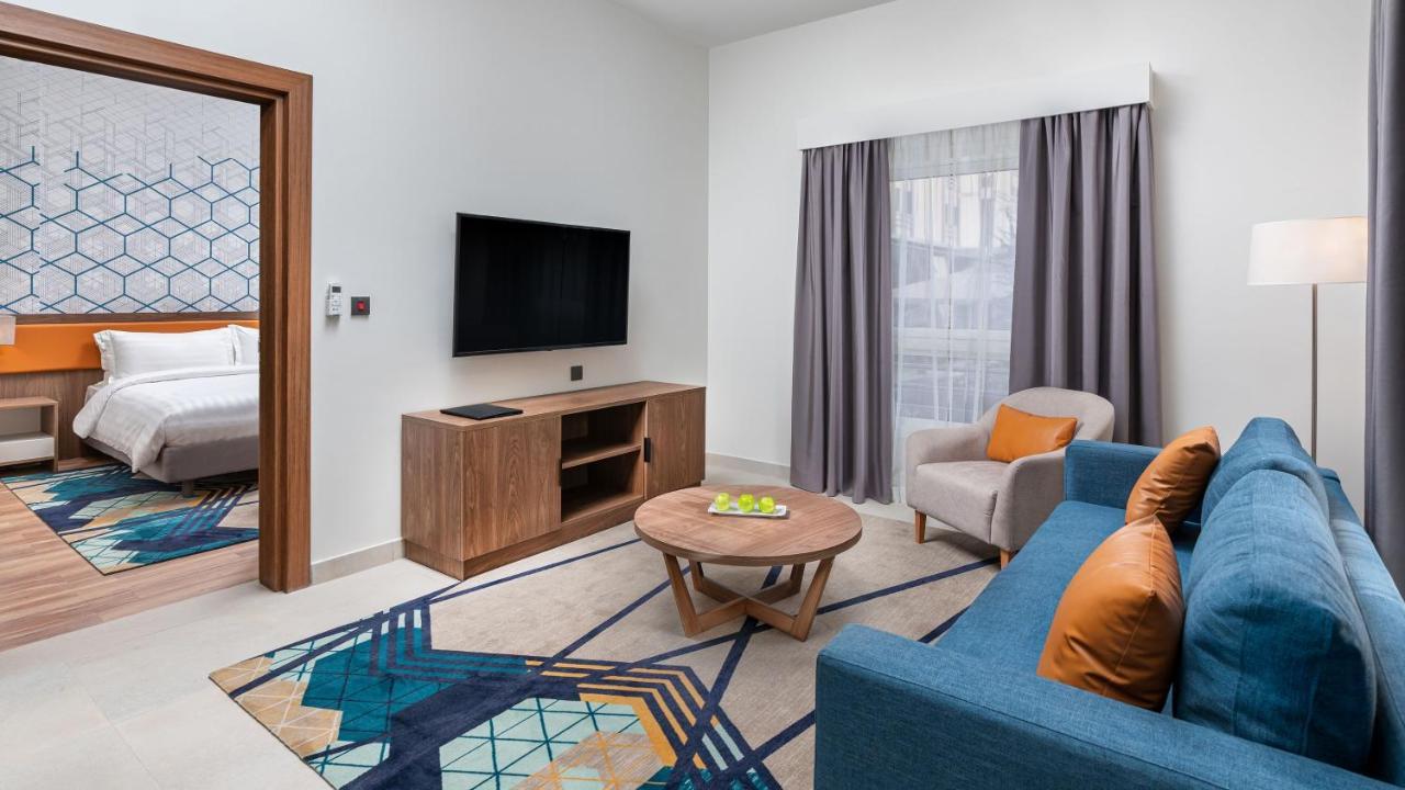 Holiday Inn Tabuk By Ihg Екстер'єр фото